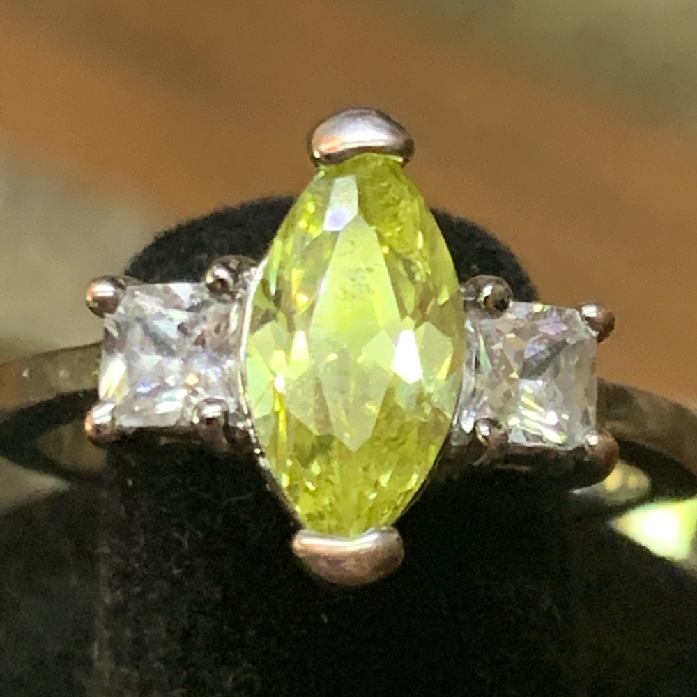 Women’s beautiful yellow  cocktail rings with CZ